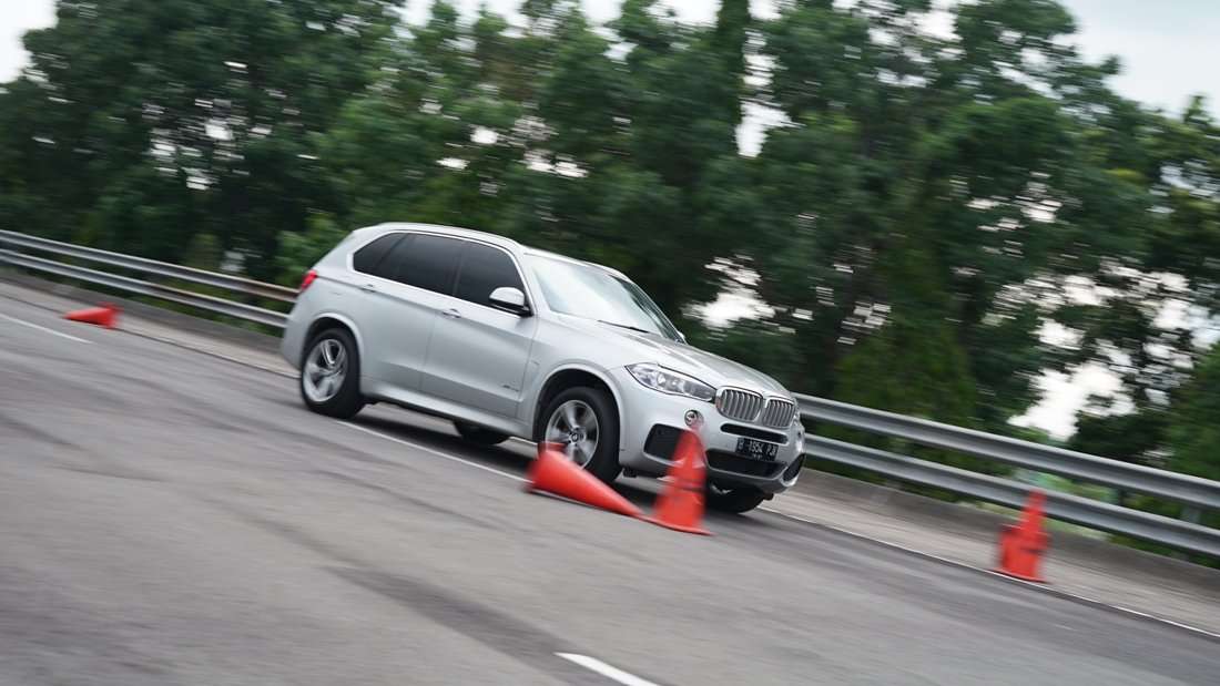 Carvaganza Driving Course Bersama BMW Indonesia Carvaganza Driving Course Bersama BMW Indonesia