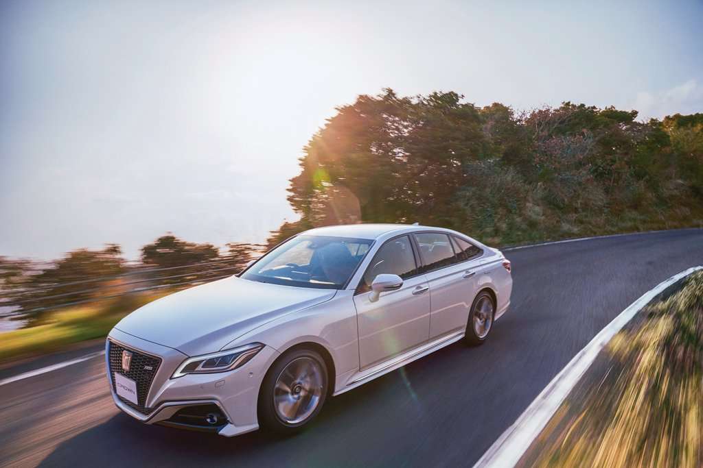 Toyota Crown, The Connected Car Toyota Crown, The Connected Car