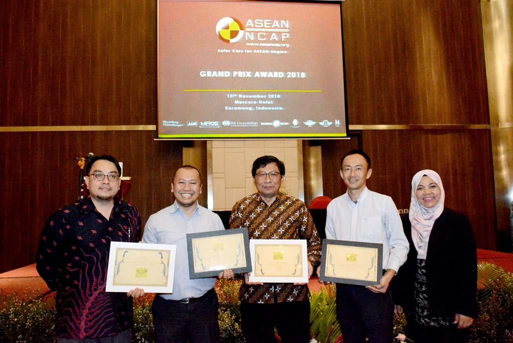 Toyota Terbaik untuk Fitur Keselamatan Versi ASEAN NCAP Toyota Terbaik untuk Fitur Keselamatan Versi ASEAN NCAP