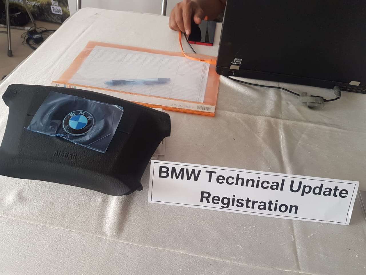 BMW Indonesia Ajak Konsumen Perbaiki Mobil Tua Miliknya BMW Indonesia Ajak Konsumen Perbaiki Mobil Tua Miliknya