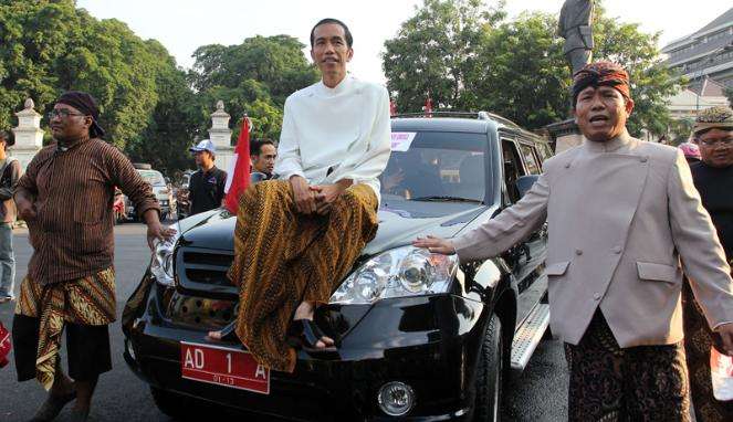 14 Hal Yang Perlu Anda Ketahui Tentang Mobil Esemka 14 Hal Yang Perlu Anda Ketahui Tentang Mobil Esemka