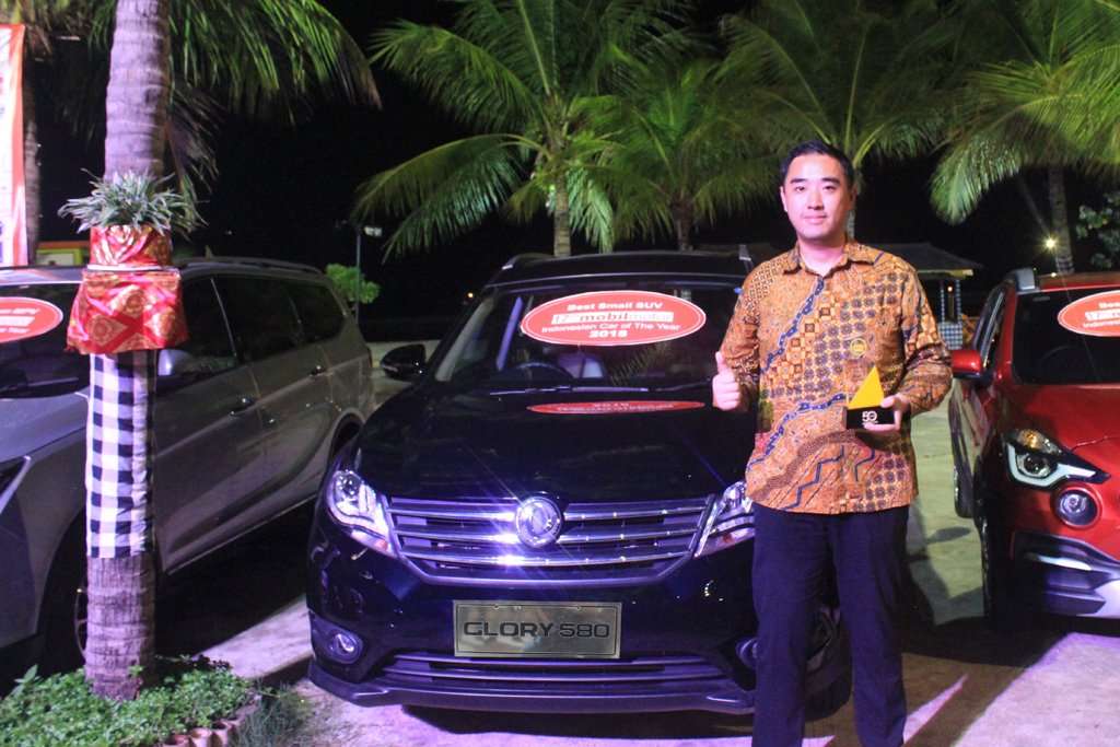 Kalahkan Nama-Nama Lawas, DFSK Glory 580 Jadi SUV Terbaik DFSK Glory 580