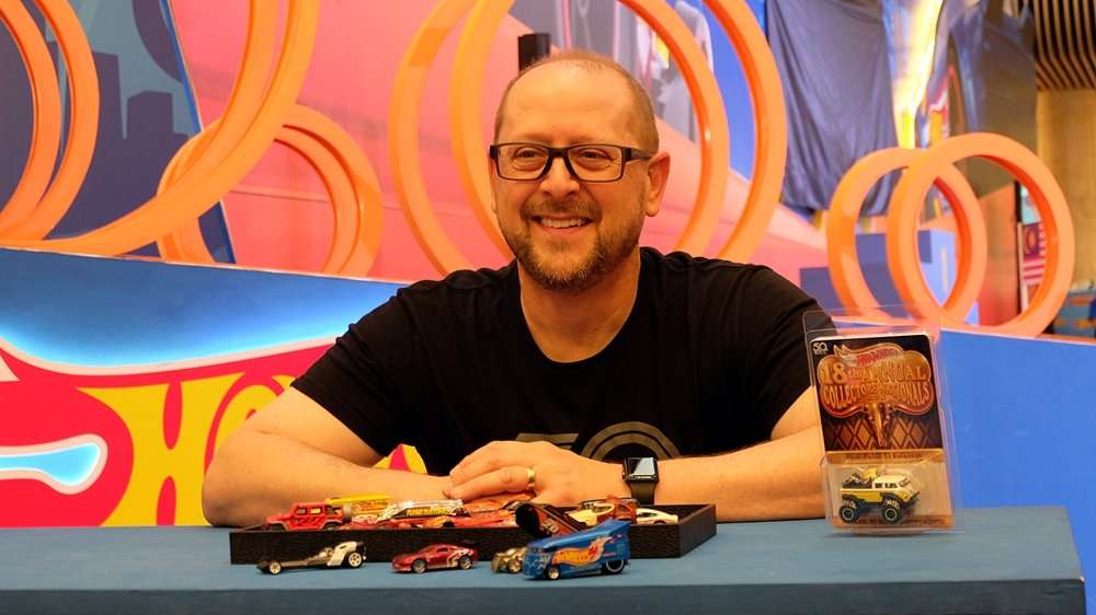Ini Dia Desainer Mobil-Mobil Hotwheels Ini Dia Desainer Mobil-Mobil Hotwheels