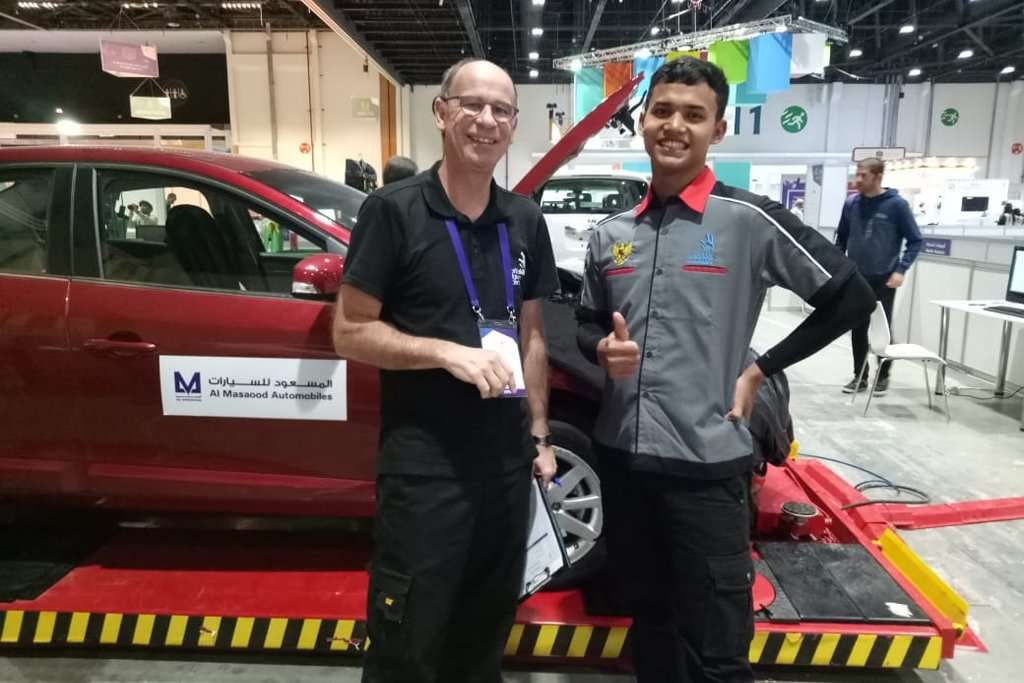 Teknisi Nissan Indonesia Raih Medali Perak di World Skill Asia 2018 Teknisi Nissan Indonesia Raih Medali Perak di World Skill Asia 2018
