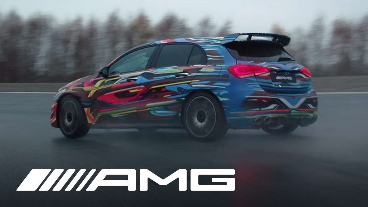VIDEO: Mercedes-Benz A-Class Terkencang Pamer Bisa Drifting VIDEO: Mercedes-Benz A-Class Terkencang Pamer Bisa Drifting