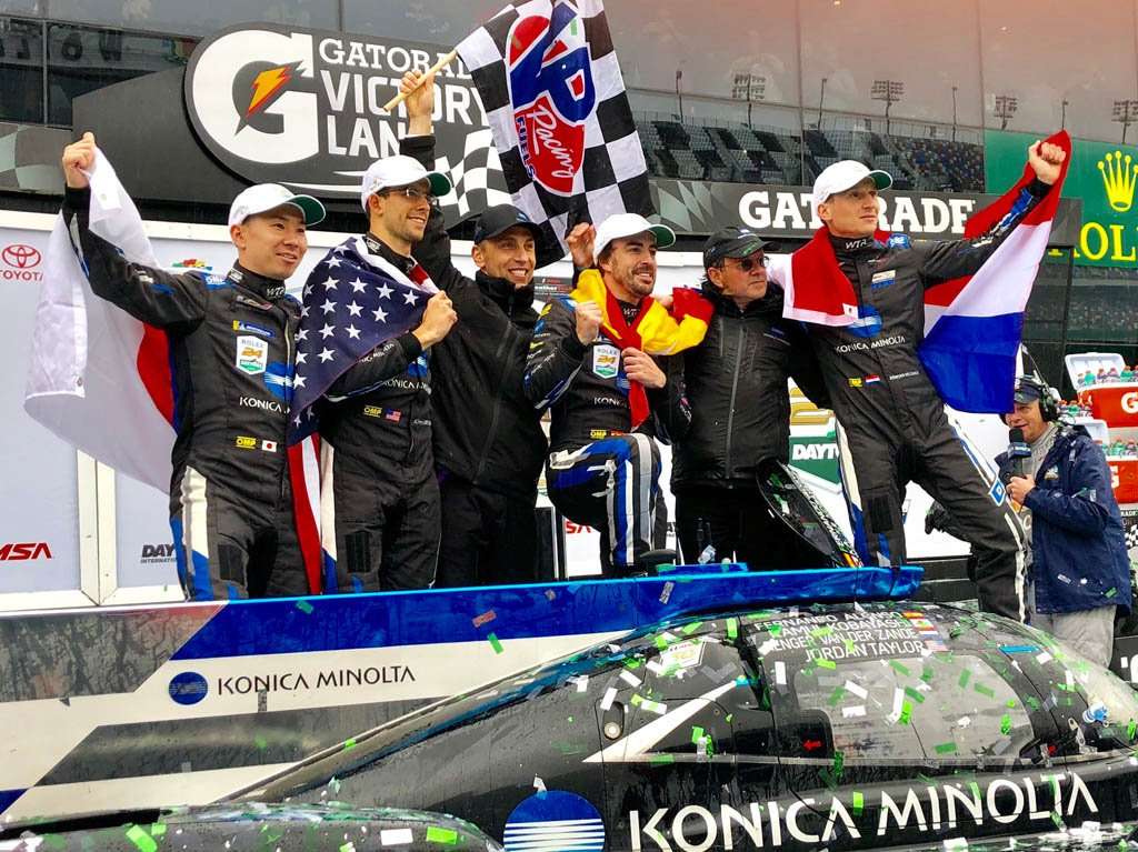 Tinggalkan F1, Fernando Alonso Menang Balap 24 Jam di Daytona Tinggalkan F1, Fernando Alonso Menang Balap 24 Jam di Daytona