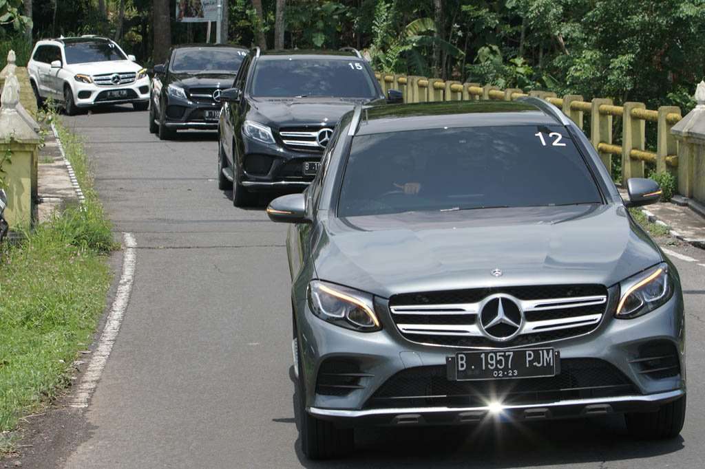 SUV Mercedes-Benz Jelajah Yogya dan Semarang di Hungry For Adventure SUV Mercedes-Benz Jelajah Yogya dan Semarang di Hungry For Adventure