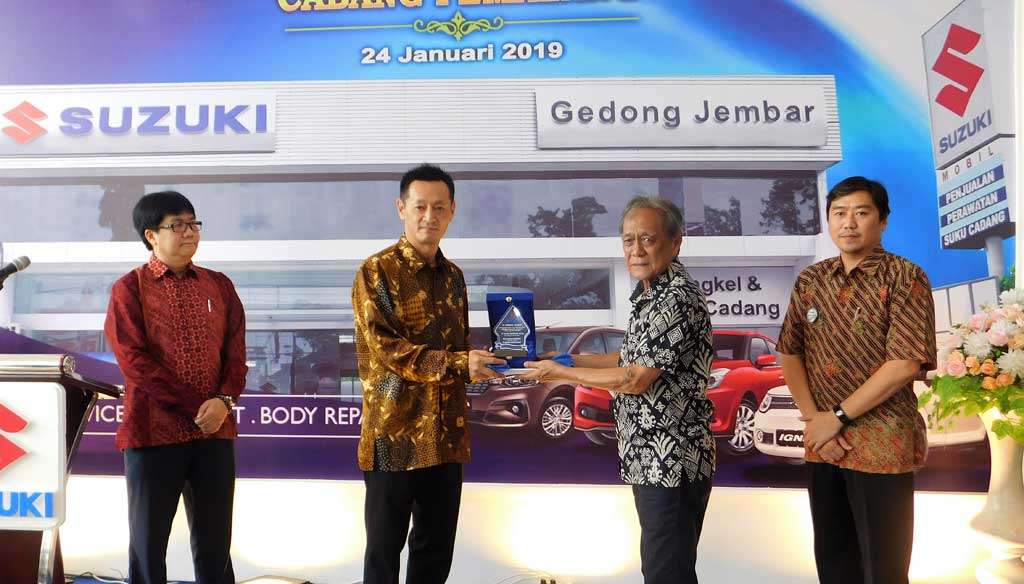 Tingkatkan Layanan, Suzuki Perbarui Outlet 3S di Pemalang Tingkatkan Layanan, Suzuki Perbarui Outlet 3S di Pemalang
