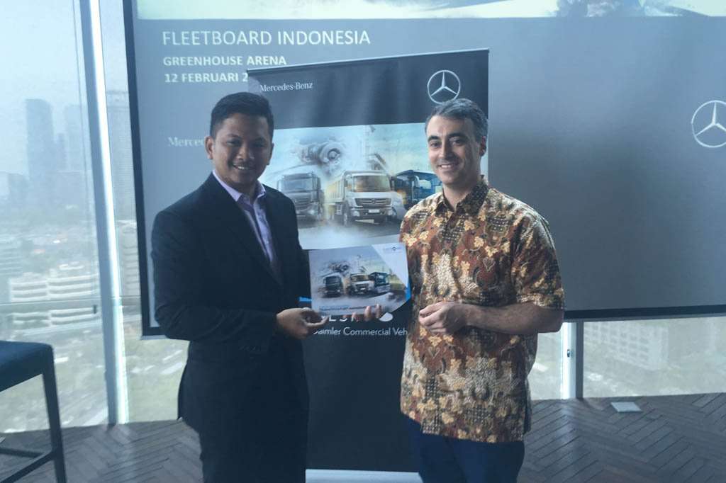 Operasional Bus dan Truk Mercedes-Benz Kini Bisa Terpantau dan Lebih Efisien Operasional Bus dan Truk Mercedes-Benz Kini Bisa Terpantau dan Lebih Efisien