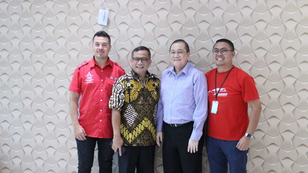 Rifat Drive Labs dan Mitsubishi Gelar Safety Driving Bagi Pengemudi Aerotrans Rifat Drive Labs dan Mitsubishi Gelar Safety Driving Bagi Pengemudi Aerotrans