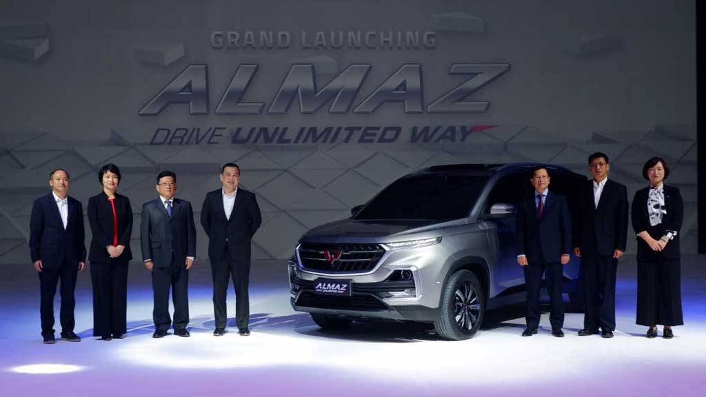 Wuling Almaz Resmi Diluncurkan Harga 'Cuma' Rp 318,8 Juta Wuling Almaz Resmi Diluncurkan Harga 'Cuma' Rp 318,8 Juta
