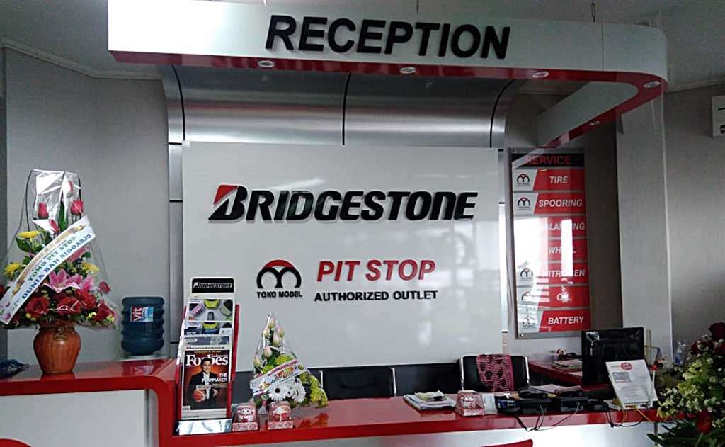 Bridgestone Indonesia Buka Toko Model ke-300 di Surabaya Bridgestone Indonesia Buka Toko Model ke-300 di Surabaya