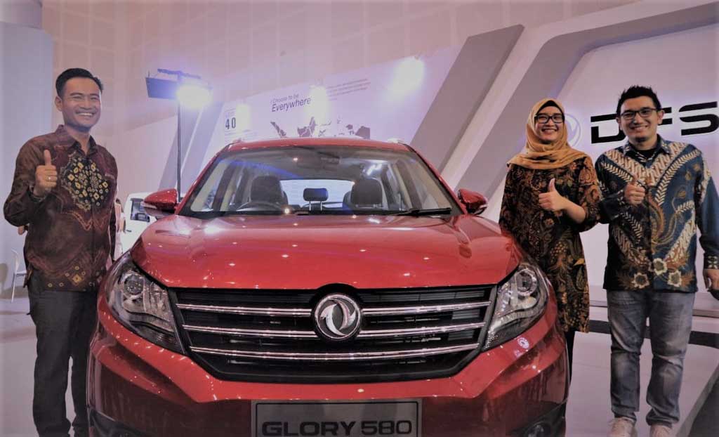 DFSK Beri Cashback Hingga Rp 30 Juta di GIIAS Surabaya 2019 DFSK Glory 580