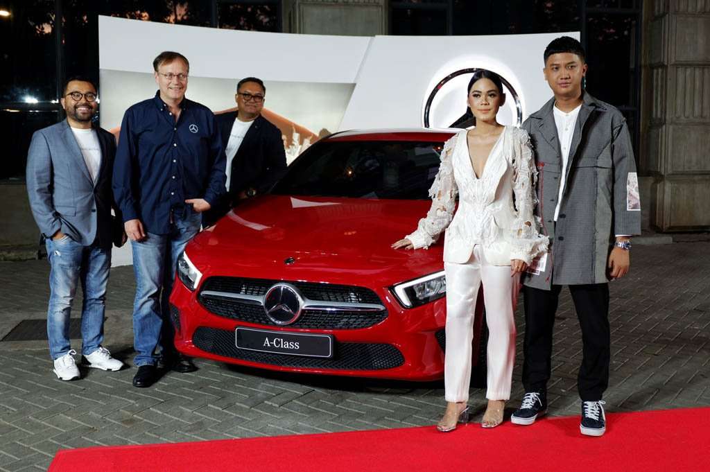 Mercedes-Benz A-Class Jadi Bintang Video Klip Terbaru KimoKal Mercedes-Benz A-Class Jadi Bintang Video Klip Terbaru KimoKal