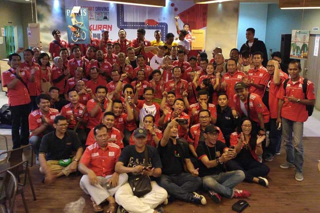AXIC Rayakan HUT ke-15 dengan Kampanye Kurangi Sampah Plastik AXIC Rayakan HUT ke-15 dengan Kampanye Kurangi Sampah Plastik