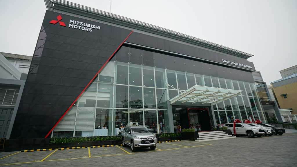Mitsubishi Motors Resmikan Diler Baru di Pusat Kota Medan Mitsubishi Motors Resmikan Diler Baru di Pusat Kota Medan