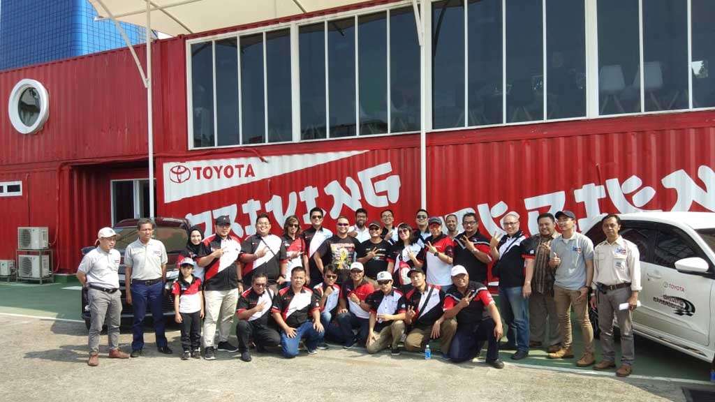 Komunitas Velozity Jajal Fasilitas Baru Toyota Driving Experience Komunitas Velozity Jajal Fasilitas Baru Toyota Driving Experience