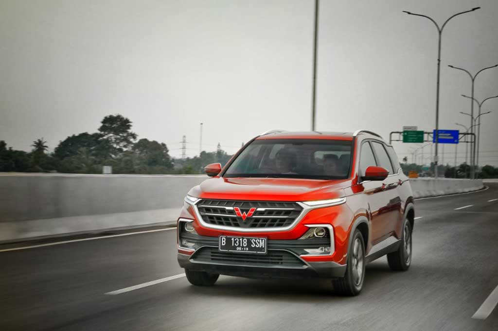 Kombinasi Menyenangkan Mesin Turbo dan CVT Wuling Almaz Kombinasi Menyenangkan Mesin Turbo dan CVT Wuling Almaz