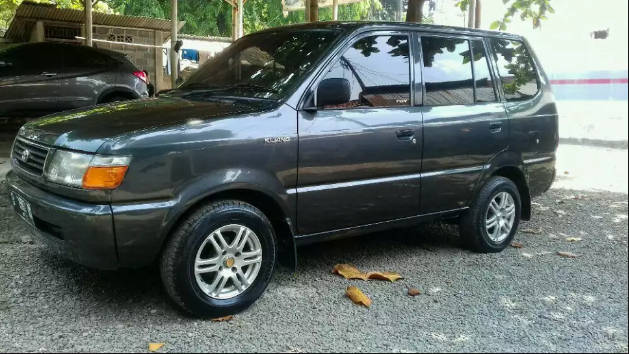 Toyota Kijang, Mobil Bekas Paling Diburu Jelang Lebaran Toyota Kijang, Mobil Bekas Paling Diburu Jelang Lebaran