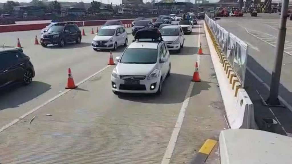Biar Tidak Kecele, Rest Area Ini Diberlakukan Sistem Buka Tutup Biar Tidak Kecele, Rest Area Ini Diberlakukan Sistem Buka Tutup
