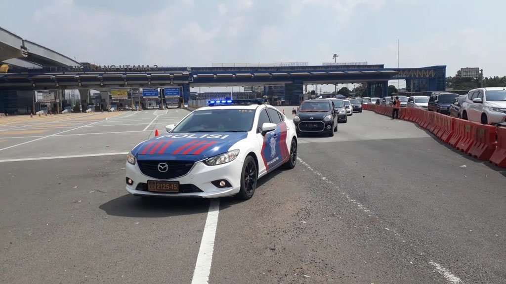 One Way Diberlakukan, Ini Rute Contraflow Tol Jakarta-Cikampek Hari Ini One Way Diberlakukan, Ini Rute Contraflow Tol Jakarta-Cikampek Hari Ini