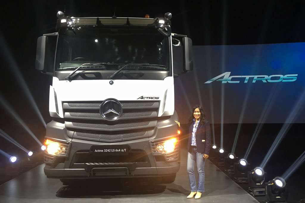 New Mercedes-Benz Actros dan Arocs Meluncur dengan Fitur Tercanggih New Mercedes-Benz Actros dan Arocs Meluncur dengan Fitur Tercanggih
