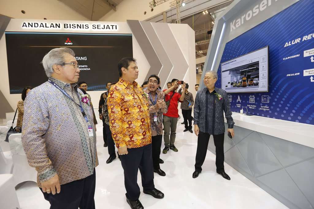 KTB Tawarkan Layanan Karoseri Portal untuk Mitsubishi Fuso KTB Tawarkan Layanan Karoseri Portal untuk Mitsubishi Fuso