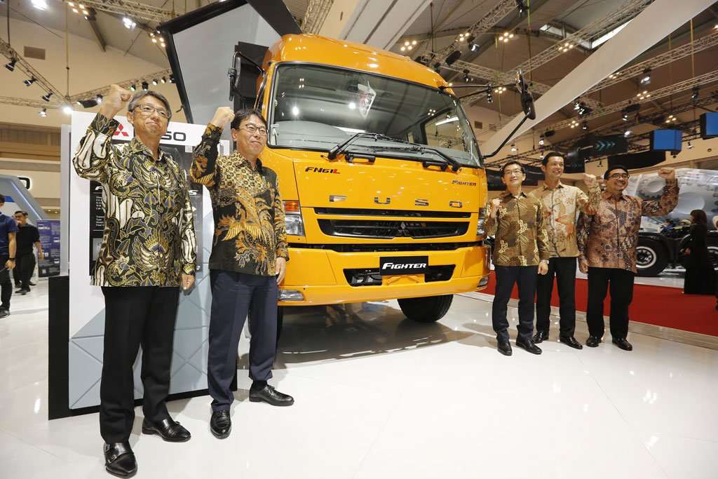 Mitsubishi Fuso Luncurkan 6 Varian Baru Fighter di GIIAS 2019 Mitsubishi Fuso Luncurkan 6 Varian Baru Fighter di GIIAS 2019