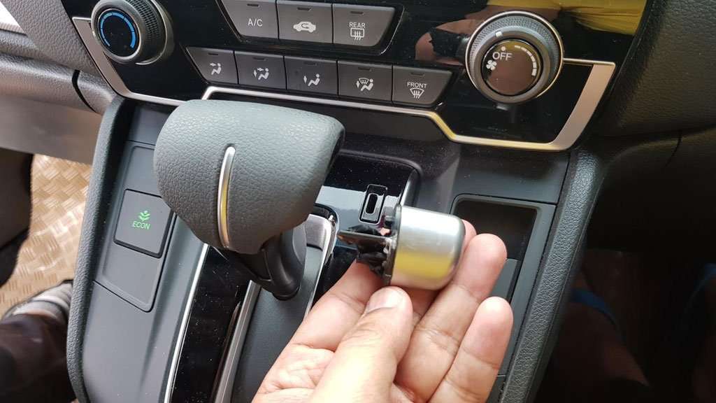 Shift Knob Button Berpotensi Rusak, Honda Lakukan Recall CR-V Shift Knob Button Berpotensi Rusak, Honda Lakukan Recall CR-V