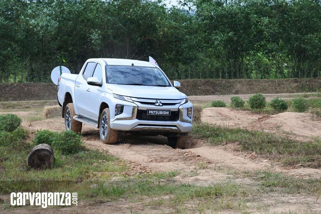 2 Senjata Off-Rod Baru Mitsubishi New Triton 2 Senjata Off-Rod Baru Mitsubishi New Triton