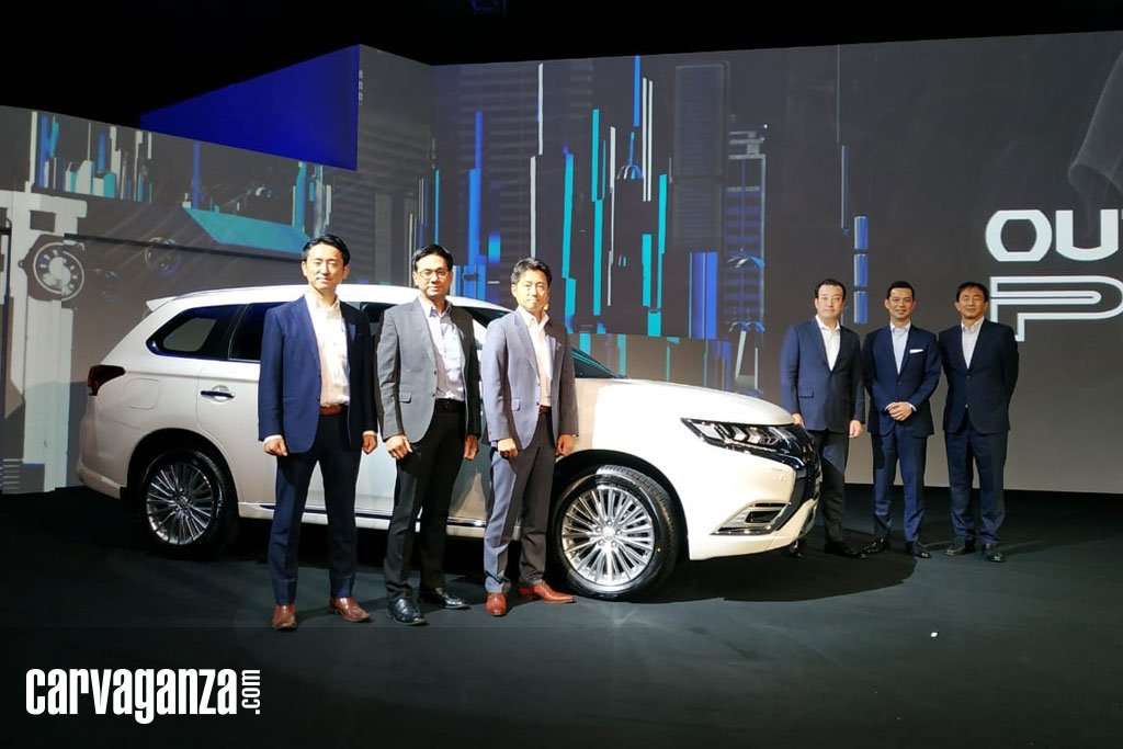 Mitsubishi Resmi Perkenalkan Eclipse Cross dan Outlander PHEV Mitsubishi Resmi Perkenalkan Eclipse Cross dan Outlander PHEV