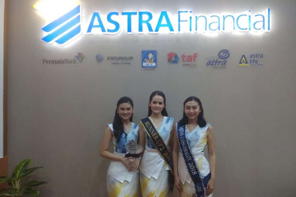 Claudia Escrava Fergie, Runner up Miss GIIAS 2019 Terpikat pada Mobil ini Claudia Escrava Fergie, Runner up Miss GIIAS 2019 Terpikat pada Mobil ini