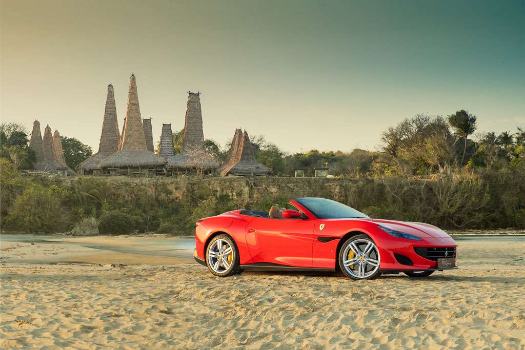 GALERI FOTO: Ferrari Portofino dan Indahnya Tanah Sumba GALERI FOTO: Ferrari Portofino dan Indahnya Tanah Sumba