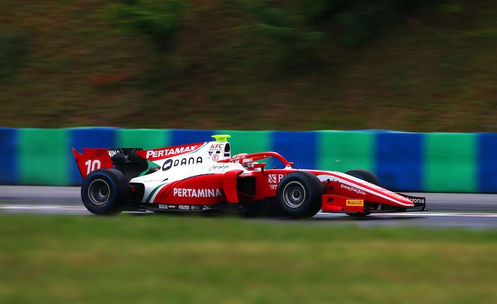 Sean Gelael Start Dari Posisi Belakang Di Race 2 Sean Gelael Start Dari Posisi Belakang Di Race 2