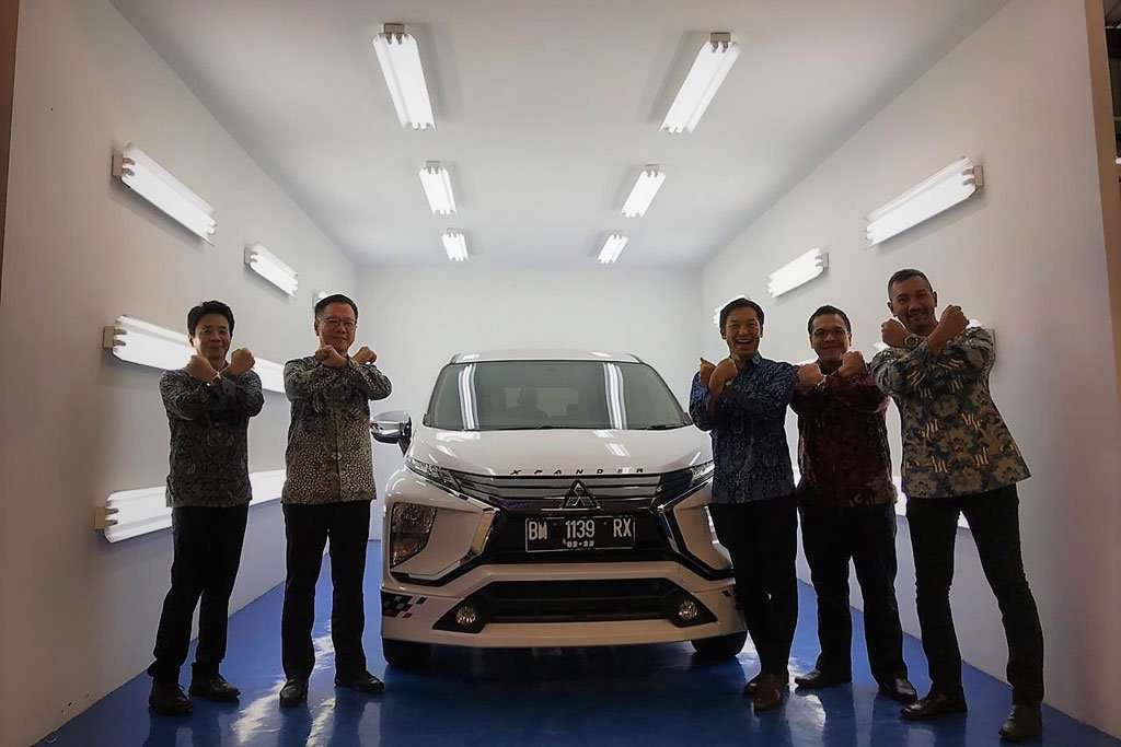 Mitsubishi Motors Resmikan Fasilitas Bodi & Cat ke-15 di Pekanbaru Mitsubishi Motors Resmikan Fasilitas Bodi & Cat ke-15 di Pekanbaru