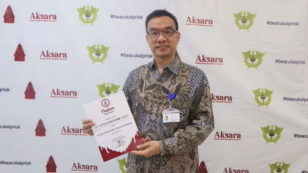Taat Aturan, Suzuki Terima Apresiasi dari KPU Bea dan Cukai Taat Aturan, Suzuki Terima Apresiasi dari KPU Bea dan Cukai