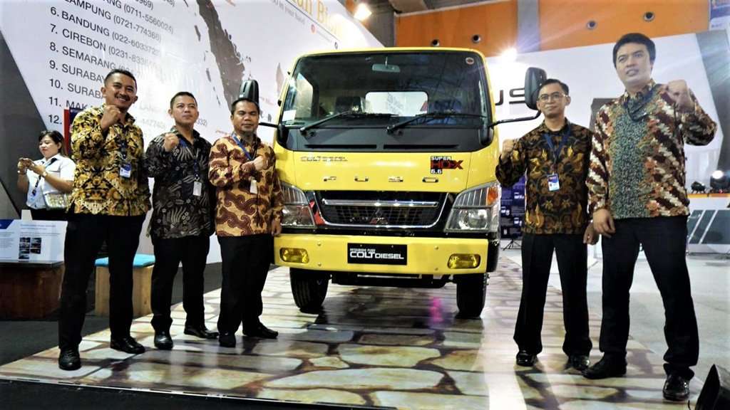 Mitsubishi Fighter Chassis Panjang Hadir di GIIAS Makassar Mitsubishi Fighter Chassis Panjang Hadir di GIIAS Makassar