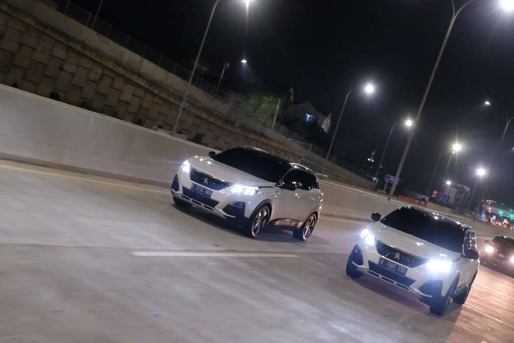 Kencan Malam Minggu dengan Peugeot 5008 Kencan Malam Minggu dengan Peugeot 5008