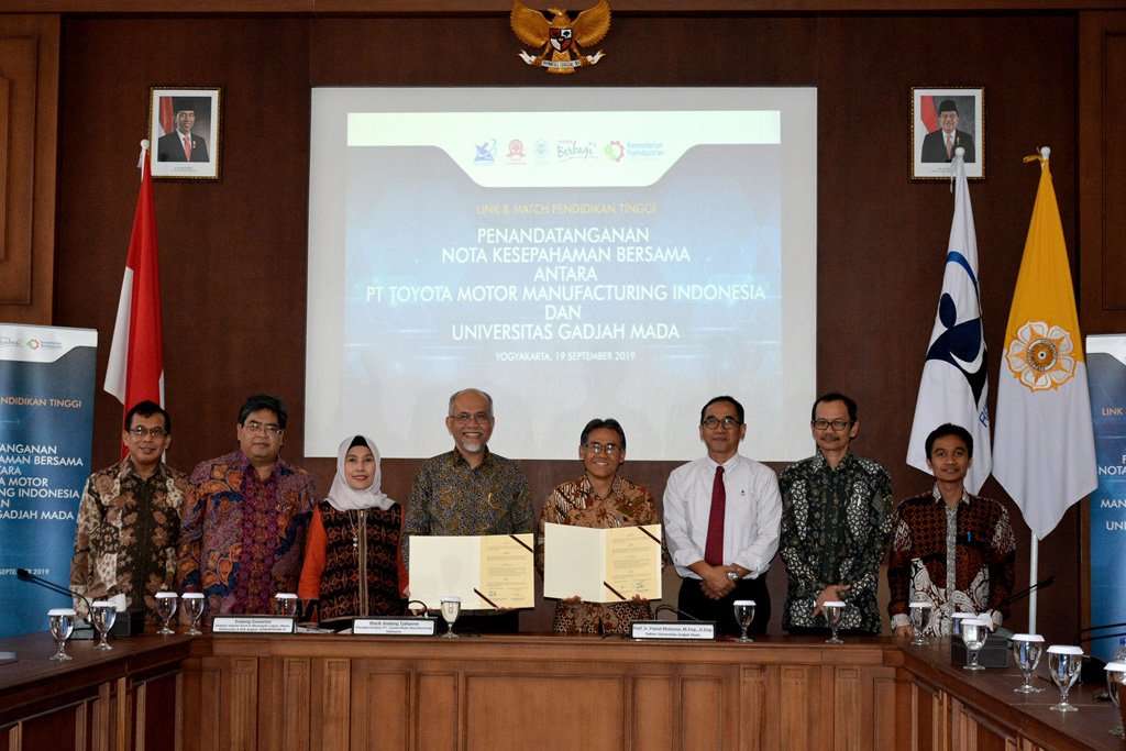Tingkatkan Daya Saing Nasional, TMMIN Jalin Kerjasama dengan UGM Tingkatkan Daya Saing Nasional, TMMIN Jalin Kerjasama dengan UGM