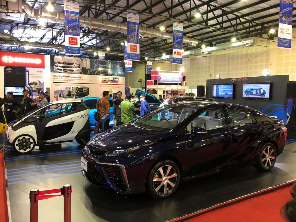 Ragam Teknologi Mobil Listrik Toyota Hadir di IEMS 2019 Ragam Teknologi Mobil Listrik Toyota Hadir di IEMS 2019