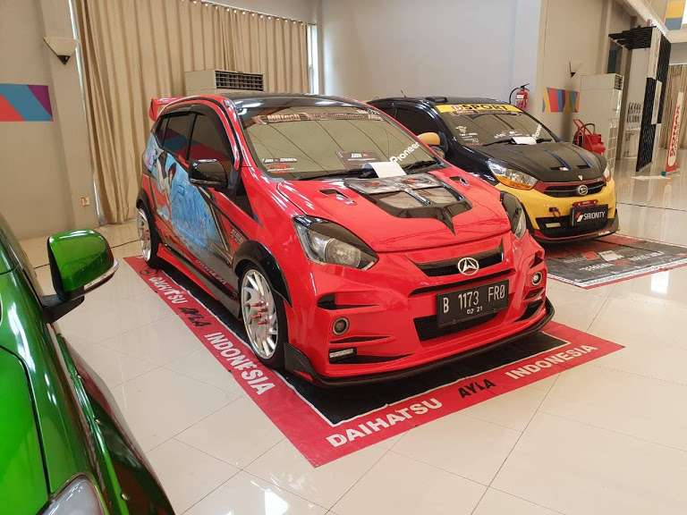 Puluhan Mobil Ikuti Daihatsu Dress Up Challenge Palembang Puluhan Mobil Ikuti Daihatsu Dress Up Challenge Palembang