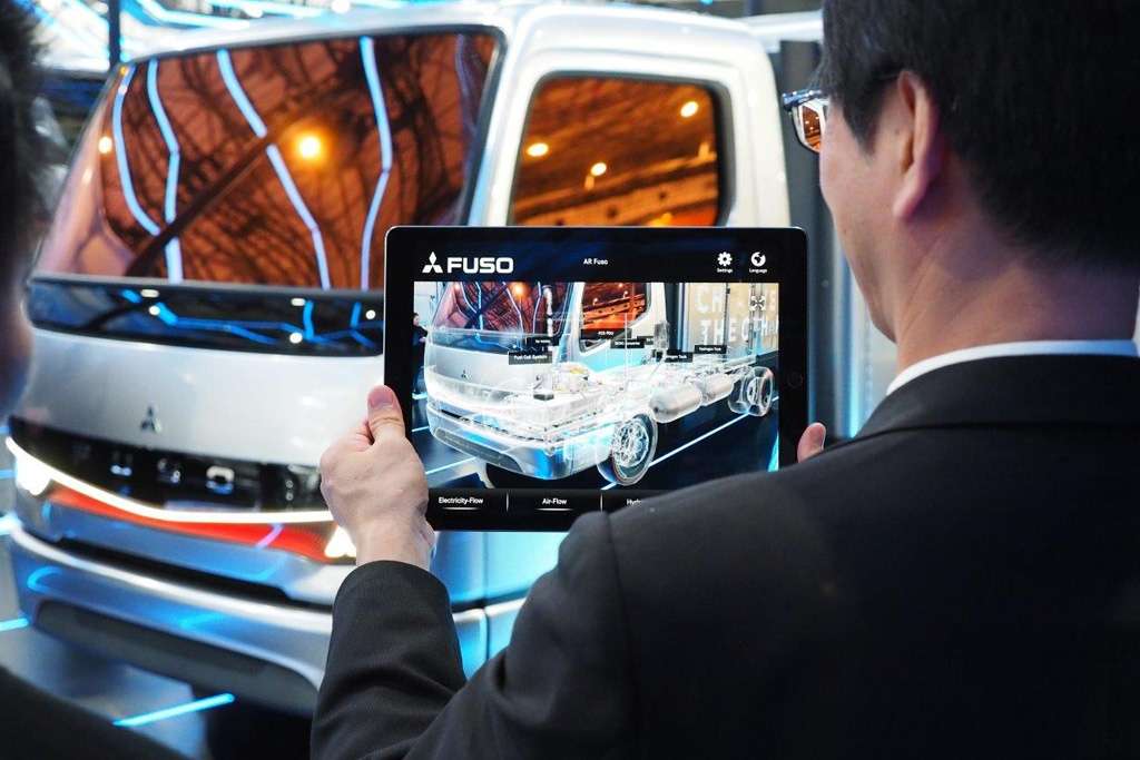 Mitsubishi Fuso Luncurkan Pintar dengan Teknologi Kemudi Otomatis Mitsubishi Fuso Luncurkan Pintar dengan Teknologi Kemudi Otomatis