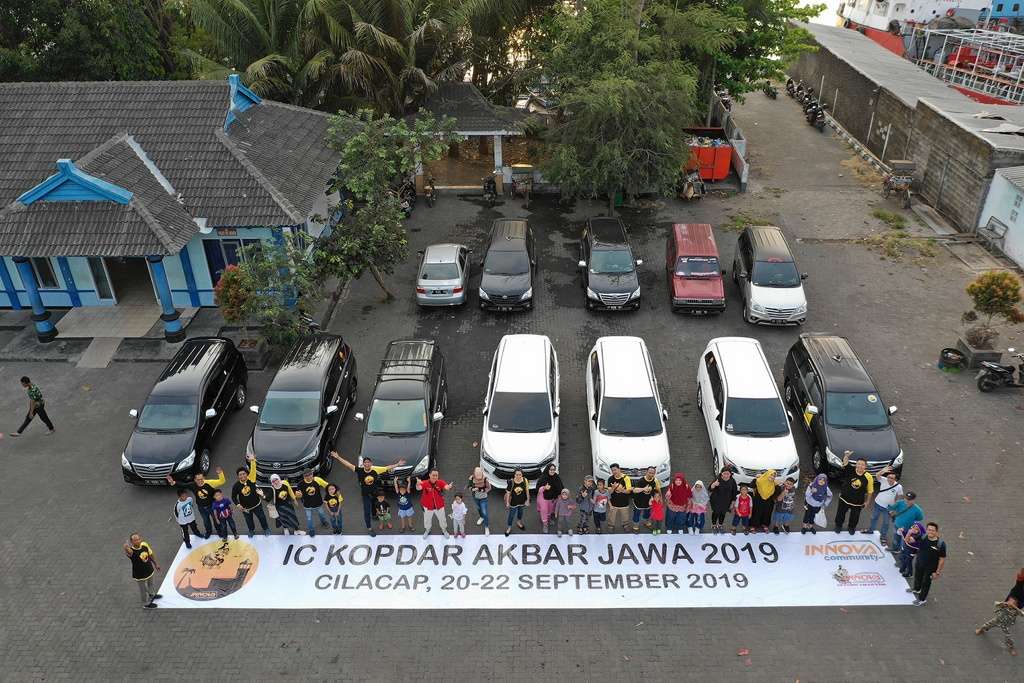 Innova Community Peduli Pesona dan Literasi Cilacap Innova Community Peduli Pesona dan Literasi Cilacap
