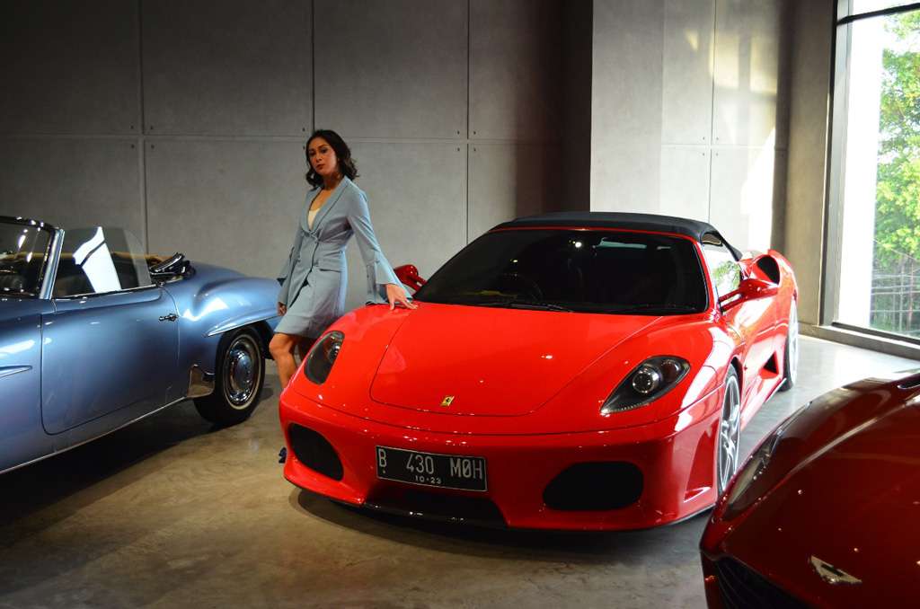 Jual Beli Mobil di TDA Luxury, Bisa Terbang dengan Singapore Airlines Jual Beli Mobil di TDA Luxury, Bisa Terbang dengan Singapore Airlines