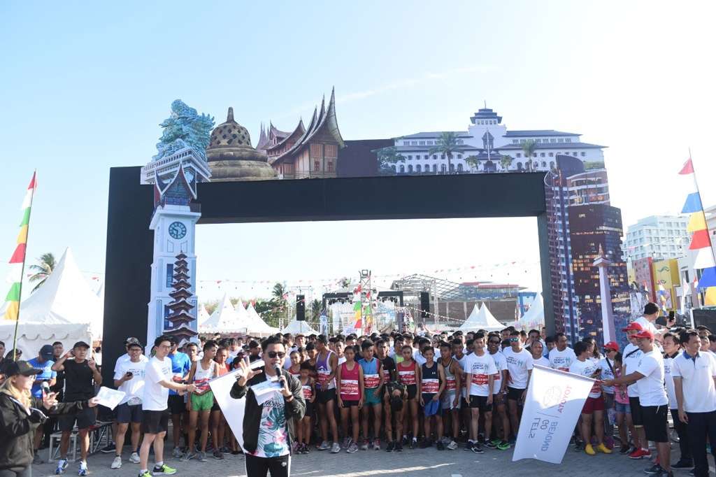 Festival Avanza-Veloz Sebangsa Tularkan Gaya Hidup Sehat di Manado Festival Avanza-Veloz Sebangsa Tularkan Gaya Hidup Sehat di Manado