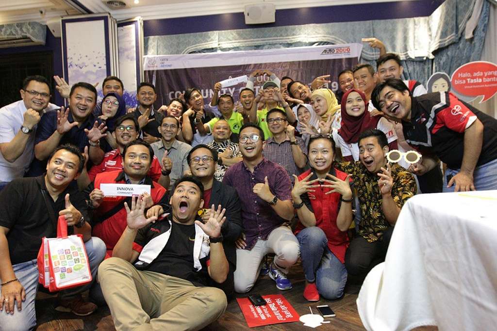 Komunitas Velozity Ramaikan Auto2000 Community Gathering 2019 Komunitas Velozity Ramaikan Auto2000 Community Gathering 2019
