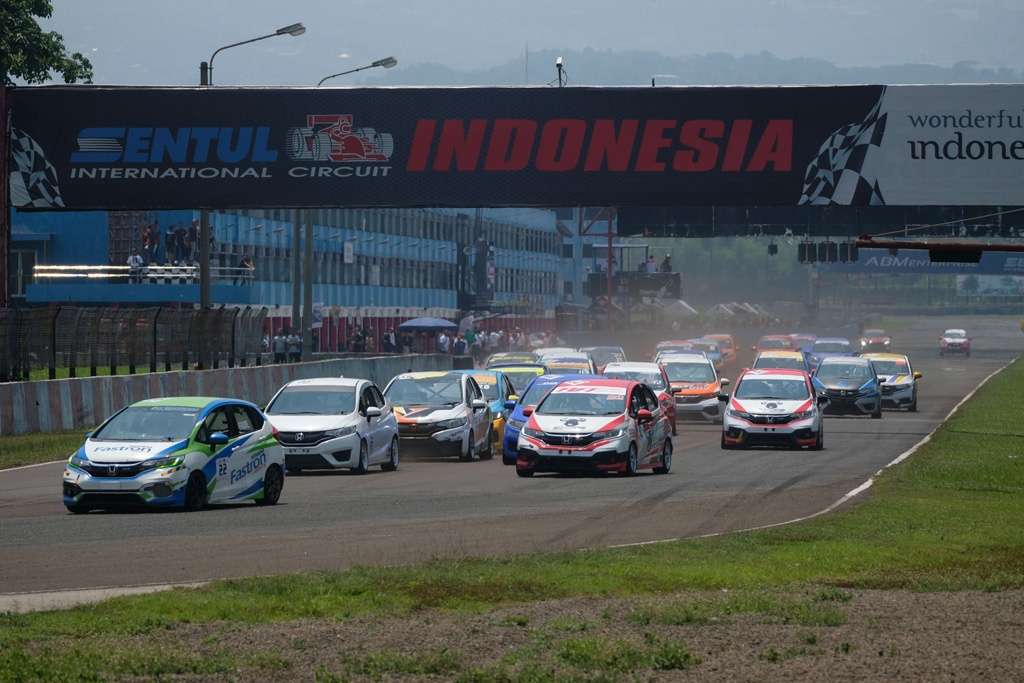 Honda Jazz dan Brio Speed Challenge Seri 6 ada Juara Baru Honda Jazz dan Brio Speed Challenge Seri 6 ada Juara Baru