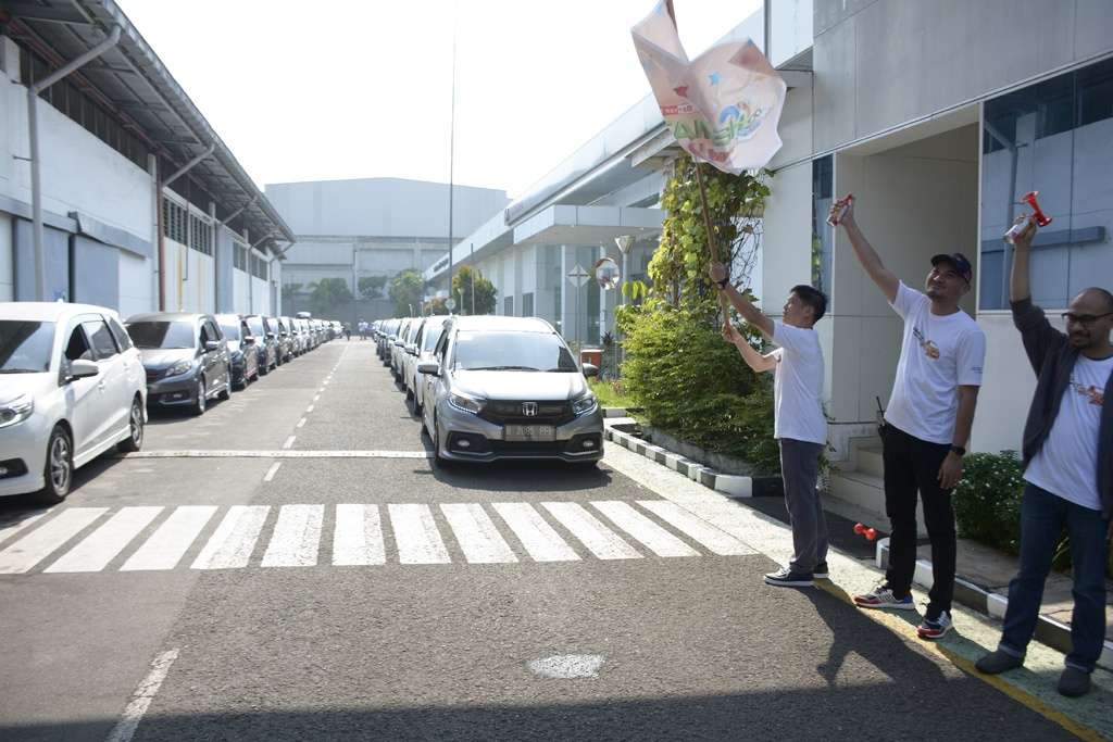Menikmati Akhir Pekan Bersama Honda Mobilio Menikmati Akhir Pekan Bersama Honda Mobilio