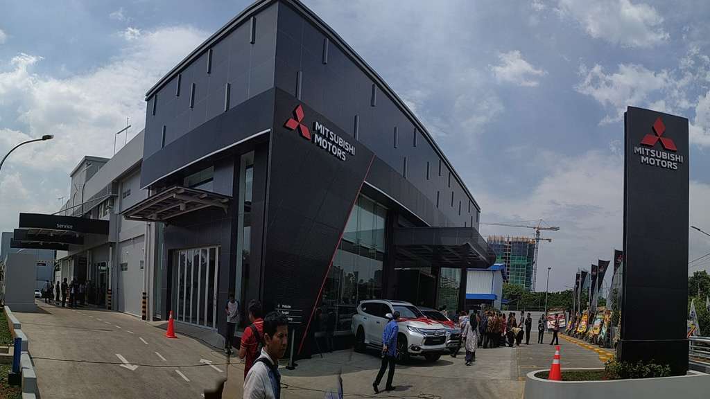 Tambah Produk Baru, MMKSI Buka Dealer di Lenteng Agung Tambah Produk Baru, MMKSI Buka Dealer di Lenteng Agung