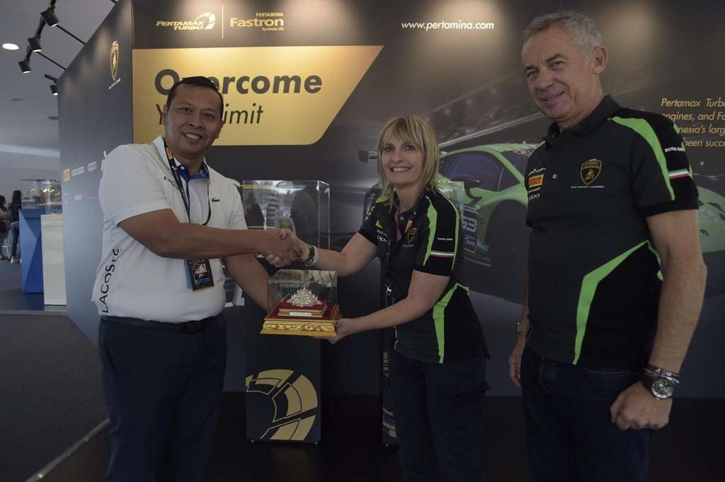 Pertamina Fastron Perpanjang Kontrak dengan Lamborghini Squadra Corse Pertamina Fastron Perpanjang Kontrak dengan Lamborghini Squadra Corse